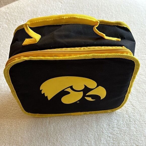 IOWA HAWKEYES NCAA OFFICIALLY LICENSED LUNCH BOX Cooler - Picture 3 of 10